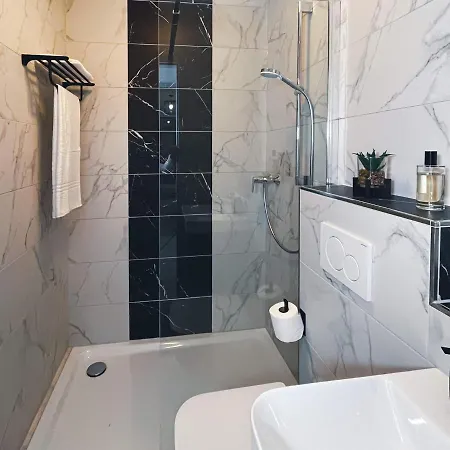 Engel Penzion Grifte